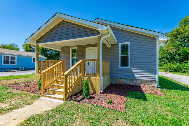 936 Cross Street, Rossville, GA 30741