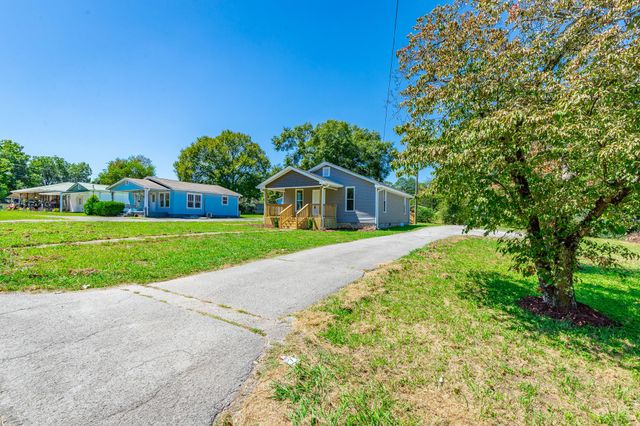 936 Cross Street, Rossville, GA 30741