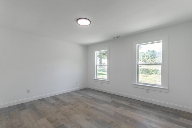 936 Cross Street, Rossville, GA 30741