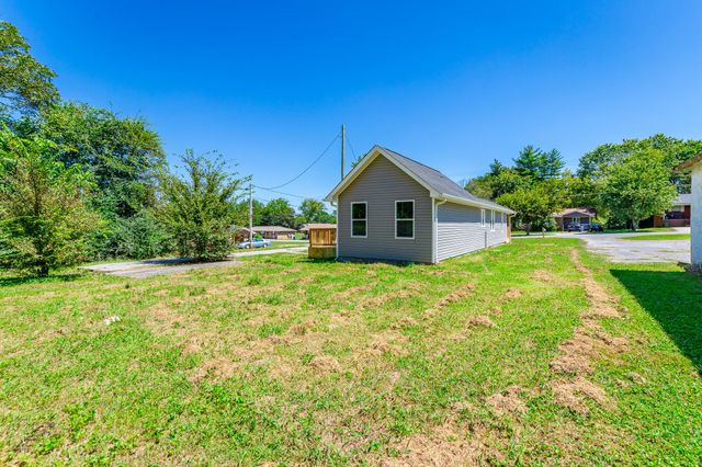 936 Cross Street, Rossville, GA 30741