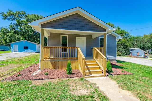 936 Cross Street, Rossville, GA 30741