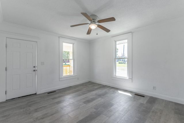 936 Cross Street, Rossville, GA 30741