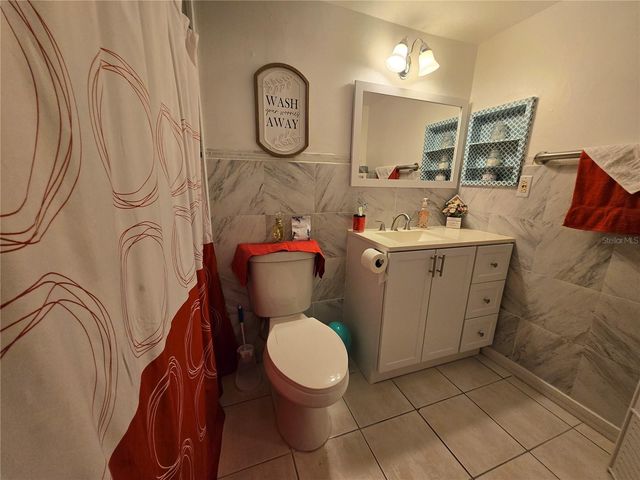 1902 HONOUR ROAD 8, Orlando, FL 32839