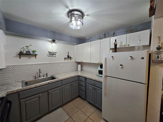 1902 HONOUR ROAD 8, Orlando, FL 32839