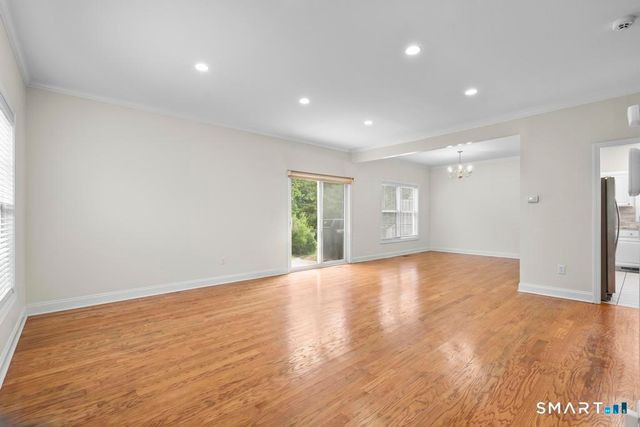 78 Village Court 78, Wilton, CT 06897