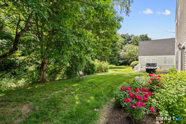 78 Village Court 78, Wilton, CT 06897