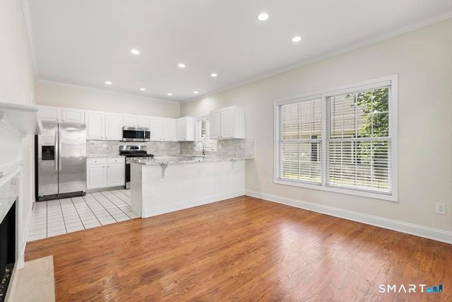 78 Village Court 78, Wilton, CT 06897