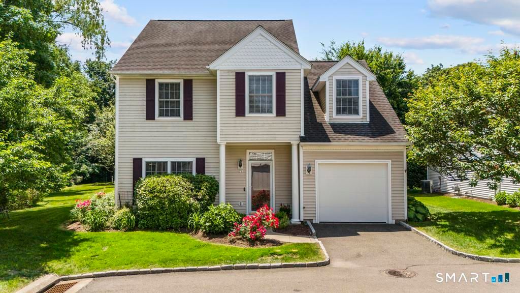 78 Village Court 78, Wilton, CT 06897