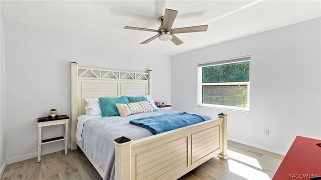 11820 W Fisherman Lane, Homosassa, FL 34448