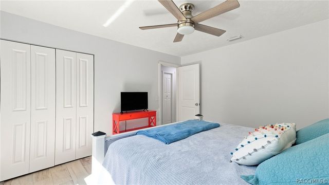11820 W Fisherman Lane, Homosassa, FL 34448
