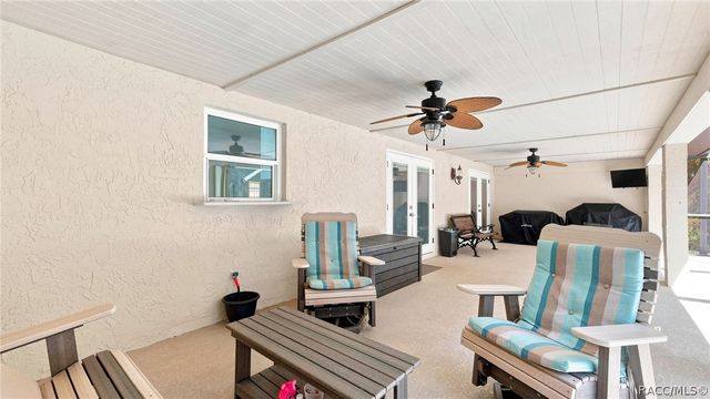 11820 W Fisherman Lane, Homosassa, FL 34448