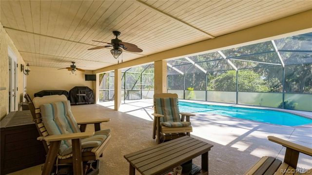 11820 W Fisherman Lane, Homosassa, FL 34448
