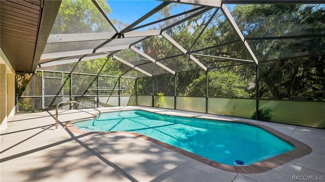 11820 W Fisherman Lane, Homosassa, FL 34448