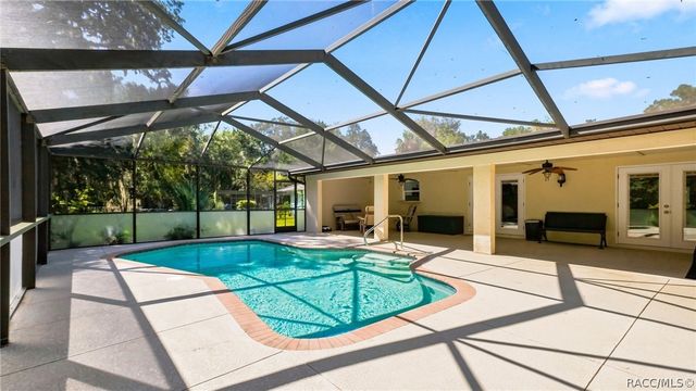 11820 W Fisherman Lane, Homosassa, FL 34448