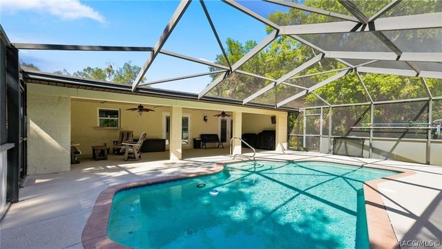 11820 W Fisherman Lane, Homosassa, FL 34448