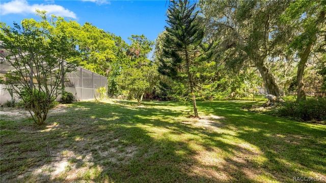 11820 W Fisherman Lane, Homosassa, FL 34448