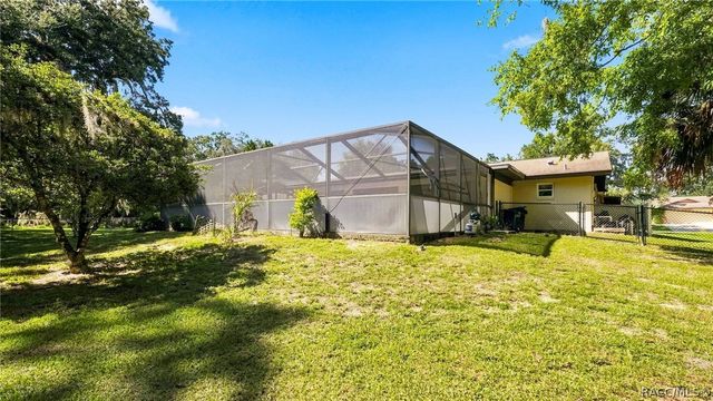 11820 W Fisherman Lane, Homosassa, FL 34448