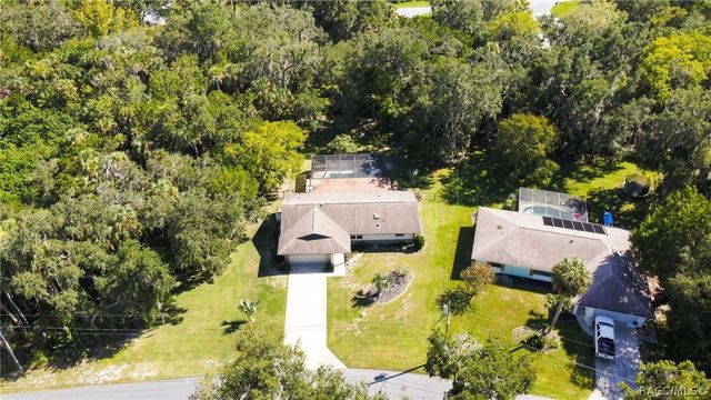 11820 W Fisherman Lane, Homosassa, FL 34448