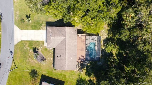 11820 W Fisherman Lane, Homosassa, FL 34448