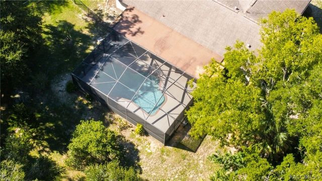 11820 W Fisherman Lane, Homosassa, FL 34448