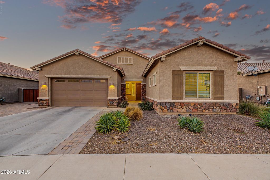 21236 W YALE Street, Buckeye, AZ 85396