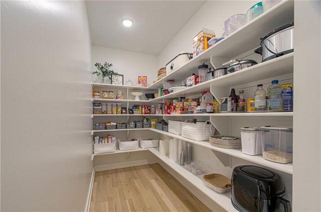 2148 Foxtail Drive, Kearney, MO 64060