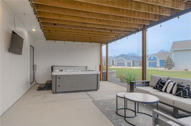 2148 Foxtail Drive, Kearney, MO 64060