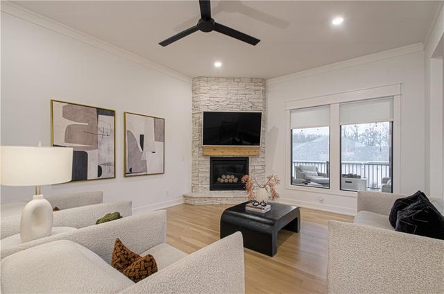 2148 Foxtail Drive, Kearney, MO 64060