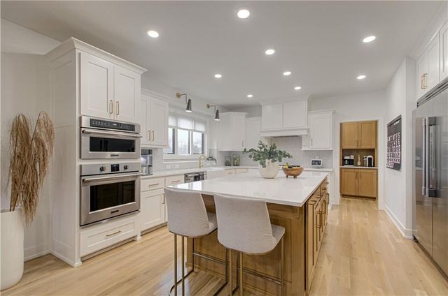 2148 Foxtail Drive, Kearney, MO 64060