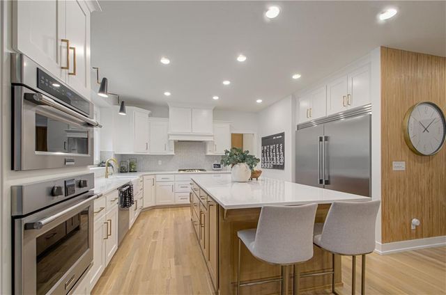 2148 Foxtail Drive, Kearney, MO 64060