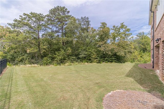 5960 Overlook Club Circle, Suwanee, GA 30024