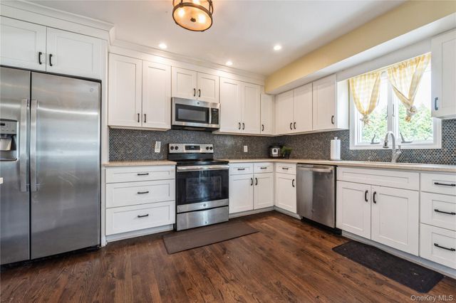 49 Eddie Avenue, North Babylon, NY 11703