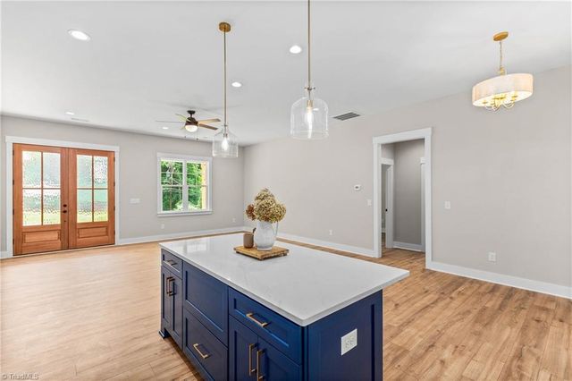1807 Bramblewood Trail, Pfafftown, NC 27040