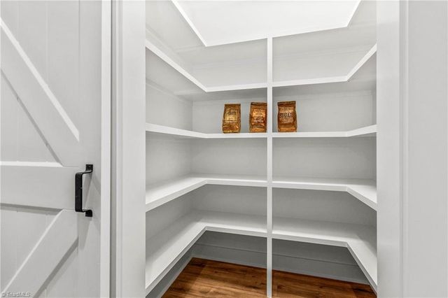 1807 Bramblewood Trail, Pfafftown, NC 27040