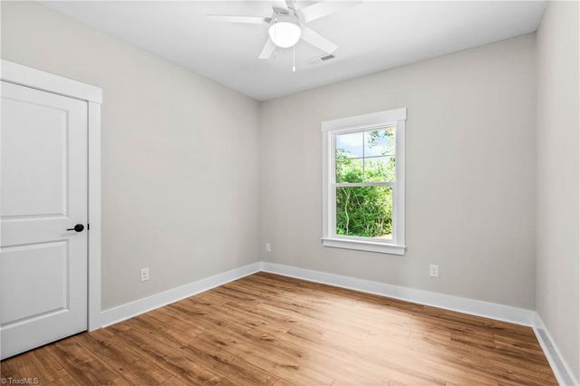 1807 Bramblewood Trail, Pfafftown, NC 27040