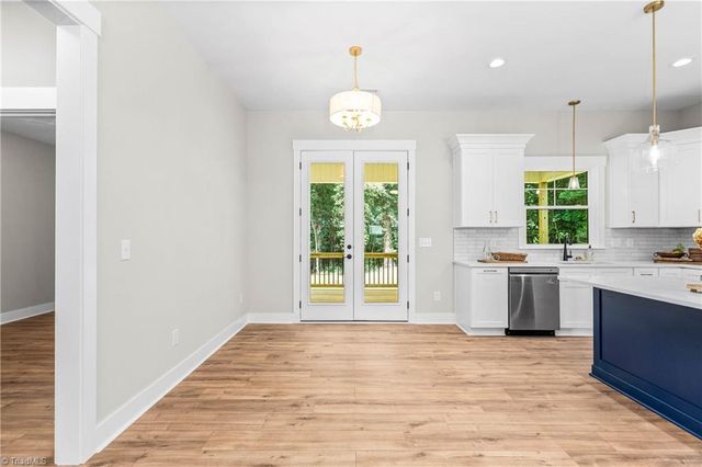 1807 Bramblewood Trail, Pfafftown, NC 27040