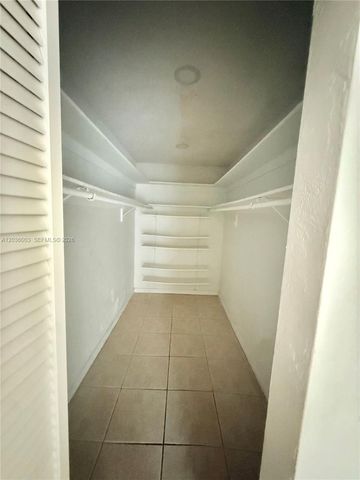 9611 SW 77th Ave 108A, Miami, FL 33156