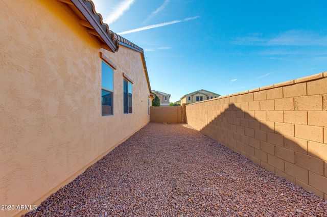 41334 W RIO BRAVO Drive, Maricopa, AZ 85138