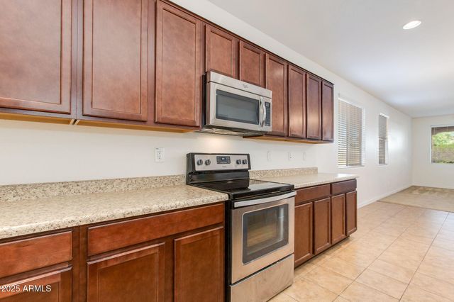 41334 W RIO BRAVO Drive, Maricopa, AZ 85138