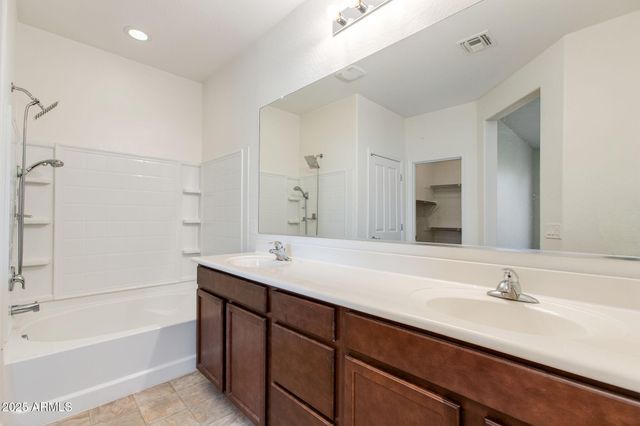 41334 W RIO BRAVO Drive, Maricopa, AZ 85138