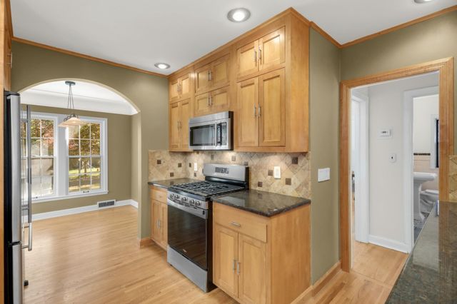 4216 Utica Avenue S, Saint Louis Park, MN 55416