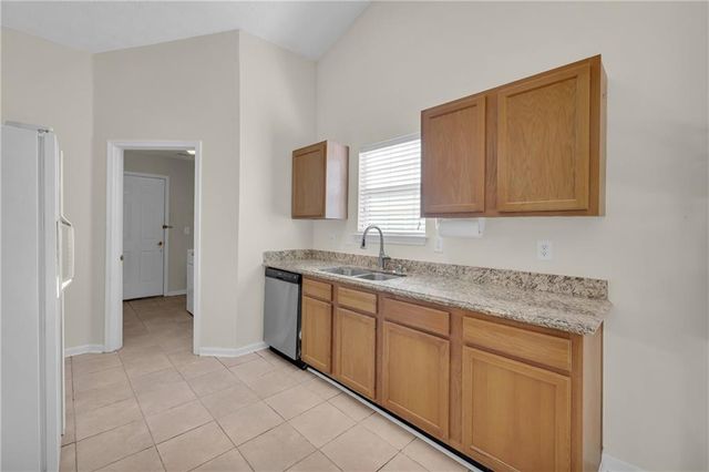 1040 Meadow Walk Avenue, Lawrenceville, GA 30044