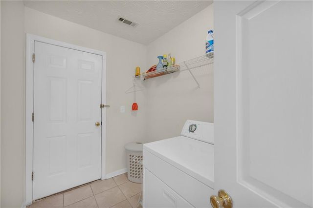 1040 Meadow Walk Avenue, Lawrenceville, GA 30044