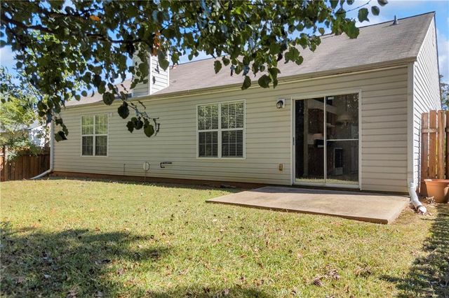 1040 Meadow Walk Avenue, Lawrenceville, GA 30044