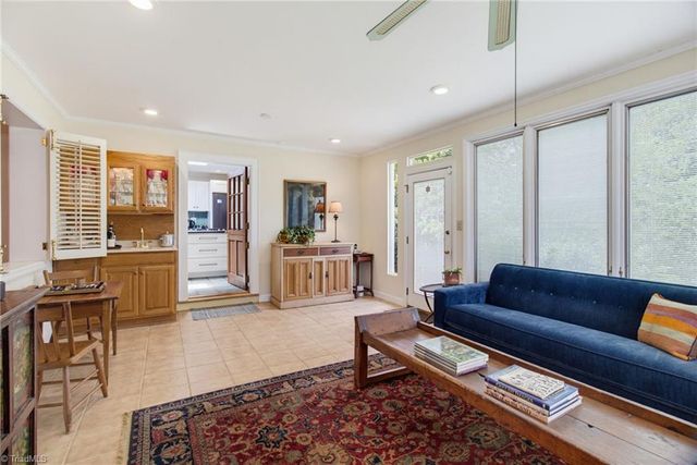 211 E Avondale Drive, Greensboro, NC 27403
