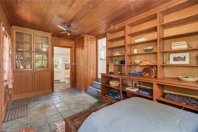 211 E Avondale Drive, Greensboro, NC 27403