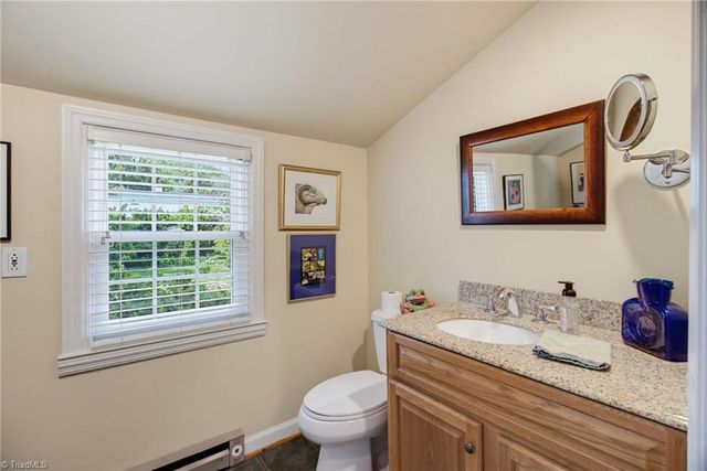 211 E Avondale Drive, Greensboro, NC 27403