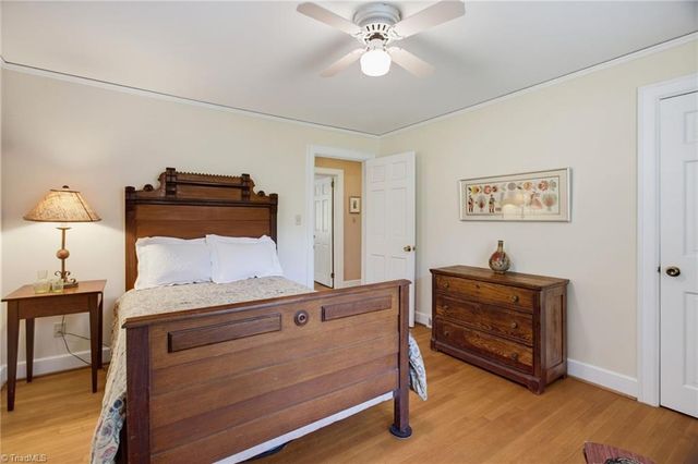 211 E Avondale Drive, Greensboro, NC 27403