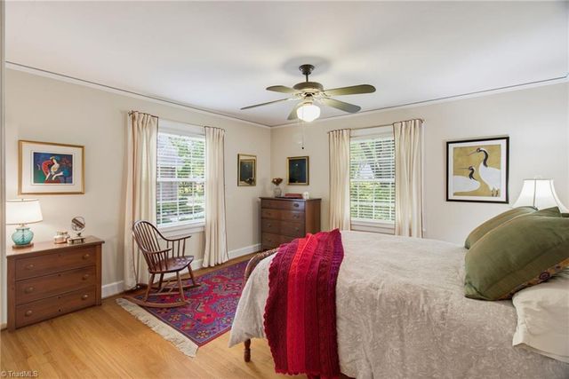 211 E Avondale Drive, Greensboro, NC 27403