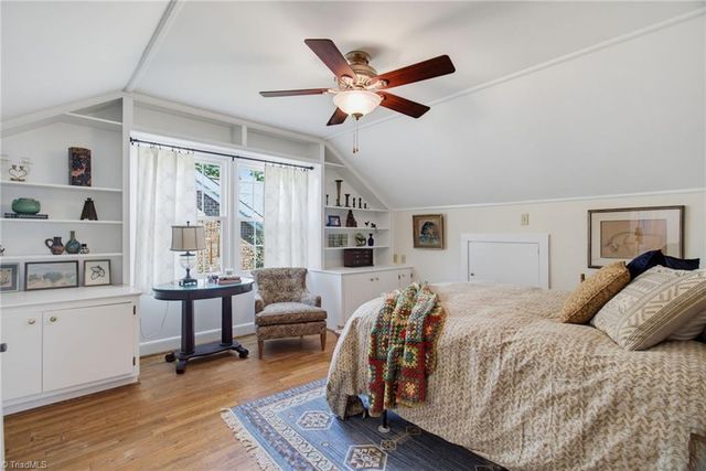 211 E Avondale Drive, Greensboro, NC 27403
